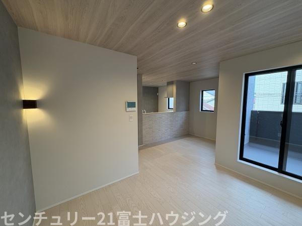 茅ヶ崎市本宿町　新築戸建B棟　全2棟