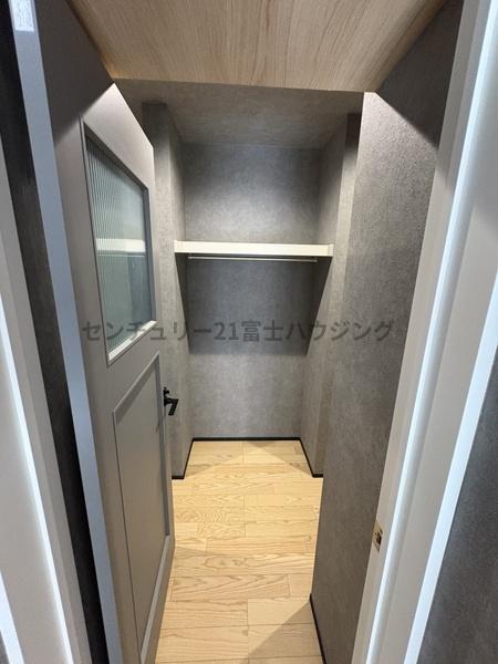 茅ヶ崎市若松町　新築戸建2号棟　全3棟