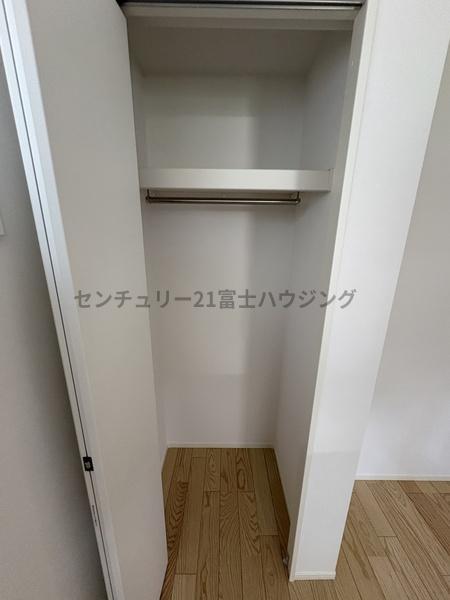 茅ヶ崎市若松町　新築戸建2号棟　全3棟