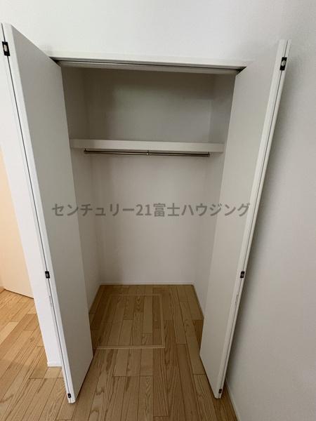 茅ヶ崎市若松町　新築戸建2号棟　全3棟