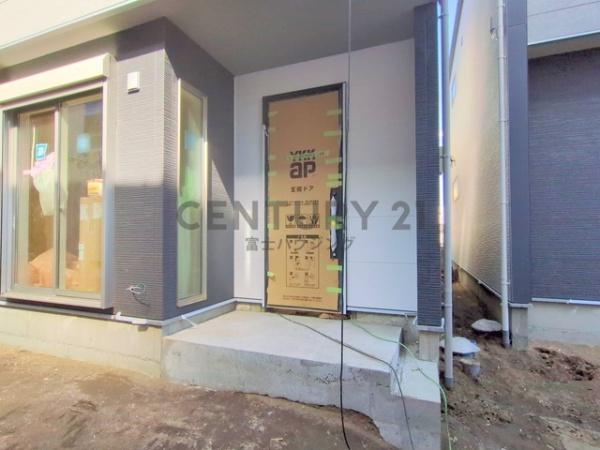 茅ヶ崎市若松町　新築戸建2号棟　全3棟