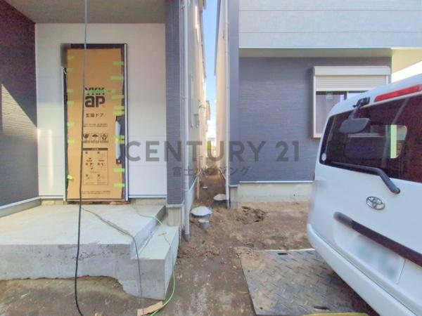 茅ヶ崎市若松町　新築戸建2号棟　全3棟