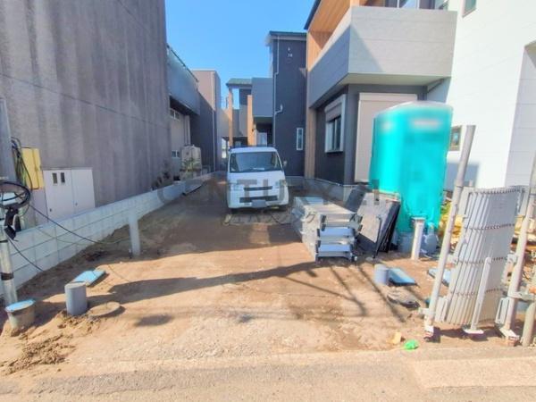 茅ヶ崎市若松町　新築戸建2号棟　全3棟