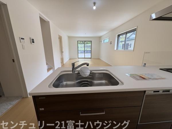 茅ヶ崎市室田3丁目　新築戸建1号棟　全2棟