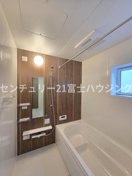 藤沢市遠藤　新築戸建1号棟　全2棟