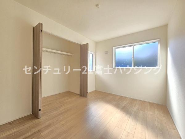 藤沢市遠藤　新築戸建1号棟　全2棟