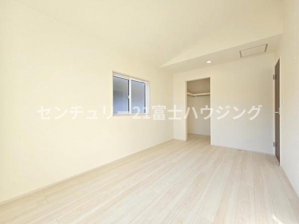 藤沢市遠藤　新築戸建2号棟　全2棟