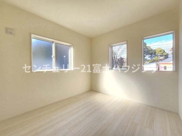 藤沢市遠藤　新築戸建2号棟　全2棟