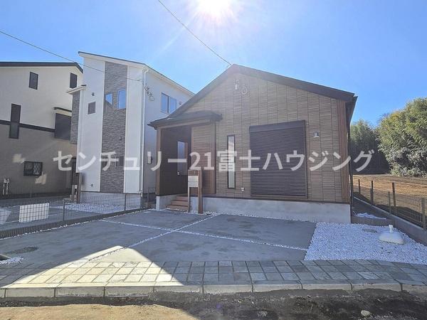藤沢市遠藤　新築戸建2号棟　全2棟