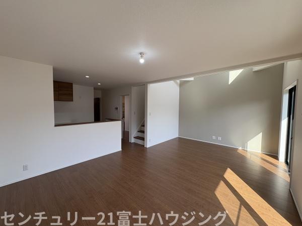 藤沢市大庭2期　新築戸建NO1　全2棟