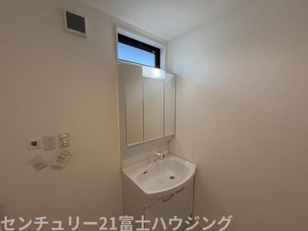 藤沢市大庭2期　新築戸建NO2　全2棟