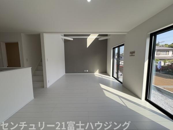 藤沢市大庭2期　新築戸建NO2　全2棟