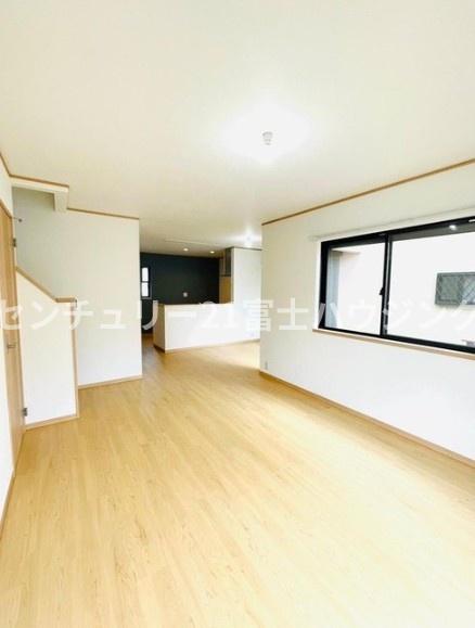 茅ヶ崎市平太夫新田の中古一戸建