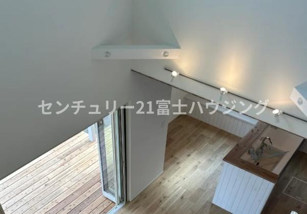茅ヶ崎市松浪２丁目の新築一戸建