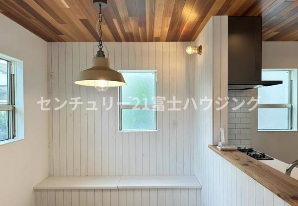 茅ヶ崎市松浪２丁目の新築一戸建