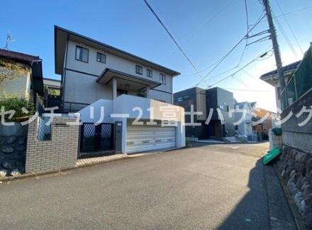 茅ヶ崎市平和町の中古一戸建