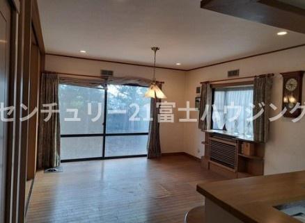 茅ヶ崎市平和町の中古一戸建
