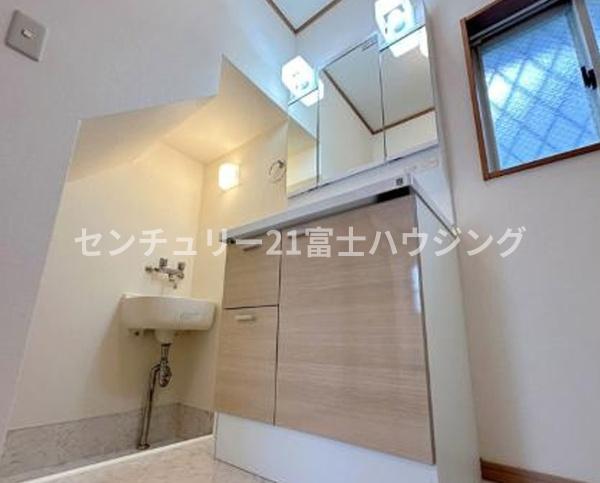 茅ヶ崎市中島の中古一戸建て