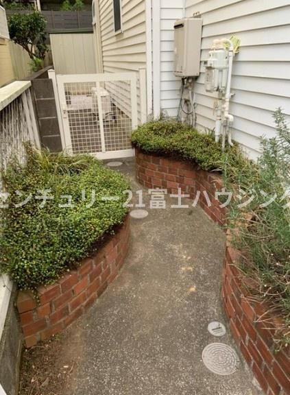 藤沢市鵠沼松が岡2丁目　中古戸建