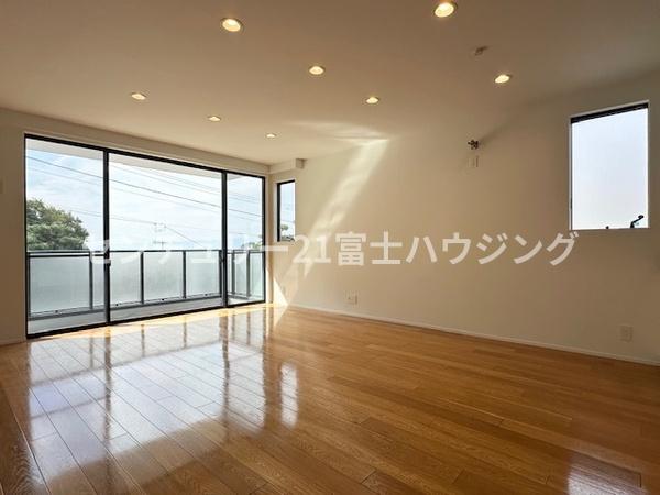 鎌倉市材木座6丁目　中古戸建
