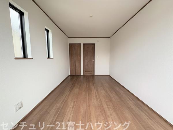藤沢市鵠沼神明4丁目　新築戸建E号棟　全9棟