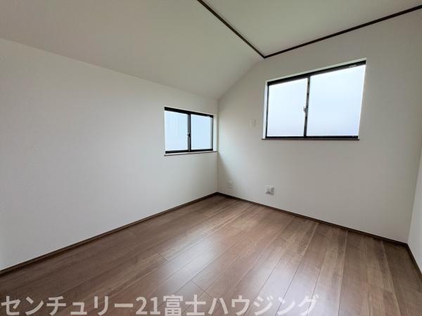 藤沢市鵠沼神明4丁目　新築戸建E号棟　全9棟