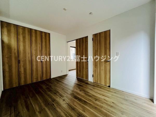 藤沢市亀井野4丁目　新築戸建D号棟　全3棟