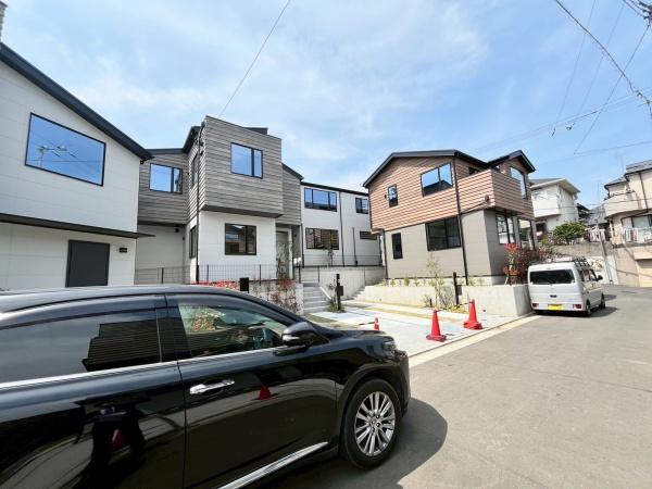 藤沢市大鋸　新築戸建3号棟　全12棟