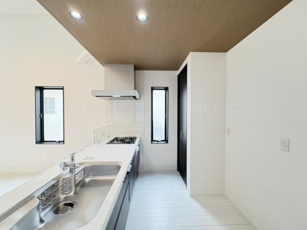 茅ヶ崎市南湖4丁目　新築戸建　全1棟