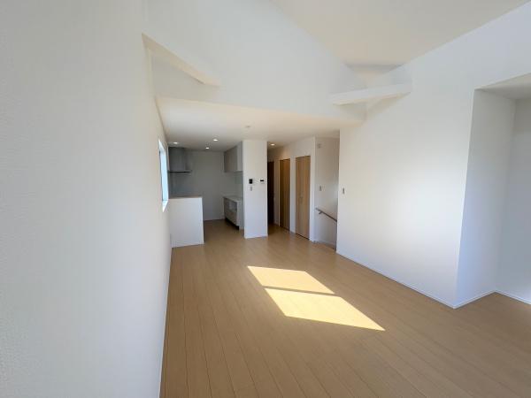 藤沢市辻堂太平台2丁目　新築戸建3号棟　全5棟