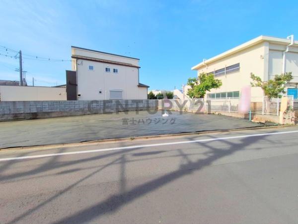 藤沢市鵠沼海岸4丁目　条件無売地　全1区画