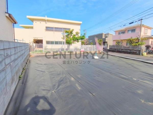 藤沢市鵠沼海岸4丁目　条件無売地　全1区画