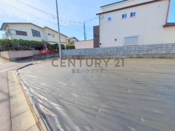 藤沢市鵠沼海岸4丁目　条件無売地　全1区画