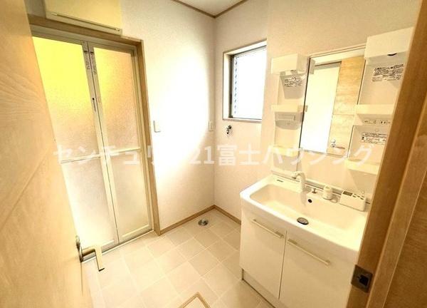 茅ヶ崎市円蔵１丁目の中古一戸建て