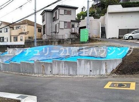 藤沢市渡内4丁目　条件無売地C区画　全3宅地