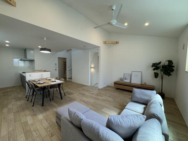 茅ヶ崎市美住町　新築戸建1号棟　全4棟