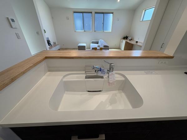 茅ヶ崎市美住町　新築戸建4号棟　全4棟