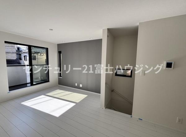 鎌倉市植木　新築戸建　全1棟