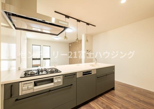 藤沢市湘南台3丁目　新築戸建2号棟　全2棟