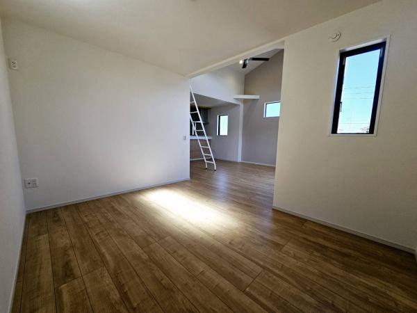 藤沢市亀井野7期　新築戸建4号棟　全4棟