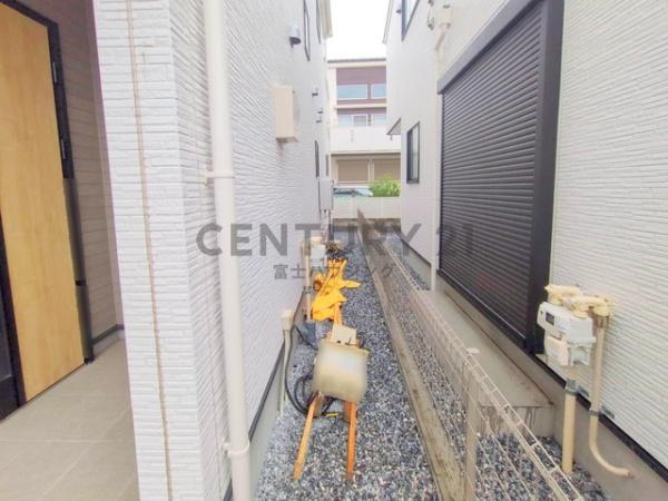 藤沢市鵠沼松が岡418　新築戸建2号棟　全4棟
