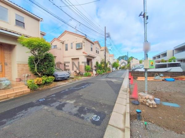 藤沢市本鵠沼4丁目　新築戸建2号棟　全3棟