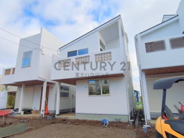 藤沢市本鵠沼4丁目　新築戸建2号棟　全3棟