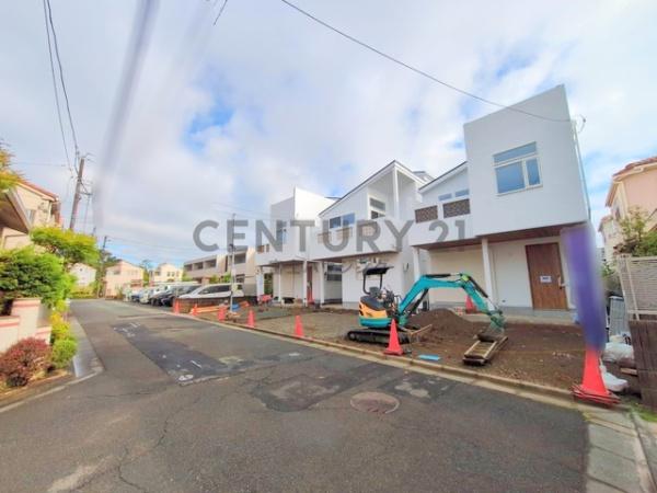 藤沢市本鵠沼4丁目　新築戸建2号棟　全3棟