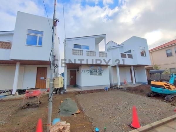 藤沢市本鵠沼4丁目　新築戸建2号棟　全3棟