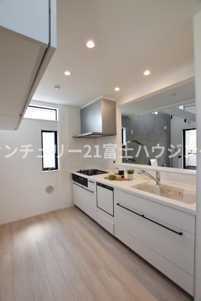 茅ヶ崎市香川７丁目の新築一戸建
