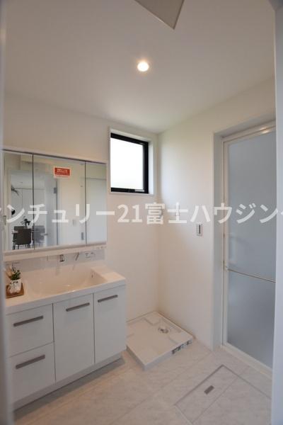 茅ヶ崎市香川７丁目の新築一戸建