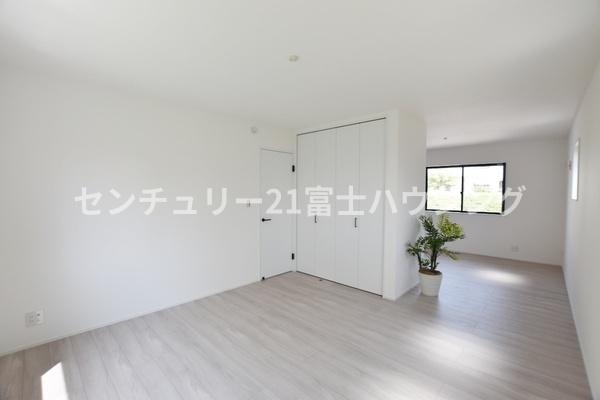 茅ヶ崎市香川７丁目の新築一戸建