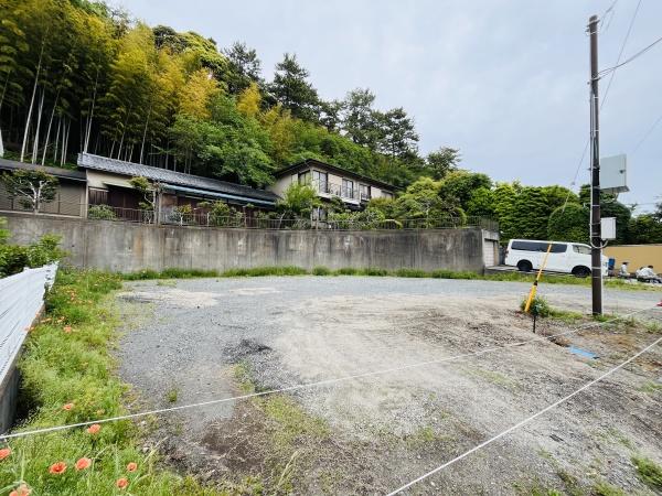 藤沢市城南2丁目　条件無売地1号地　全2区画