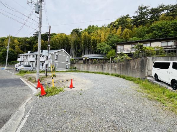 藤沢市城南2丁目　条件無売地1号地　全2区画
